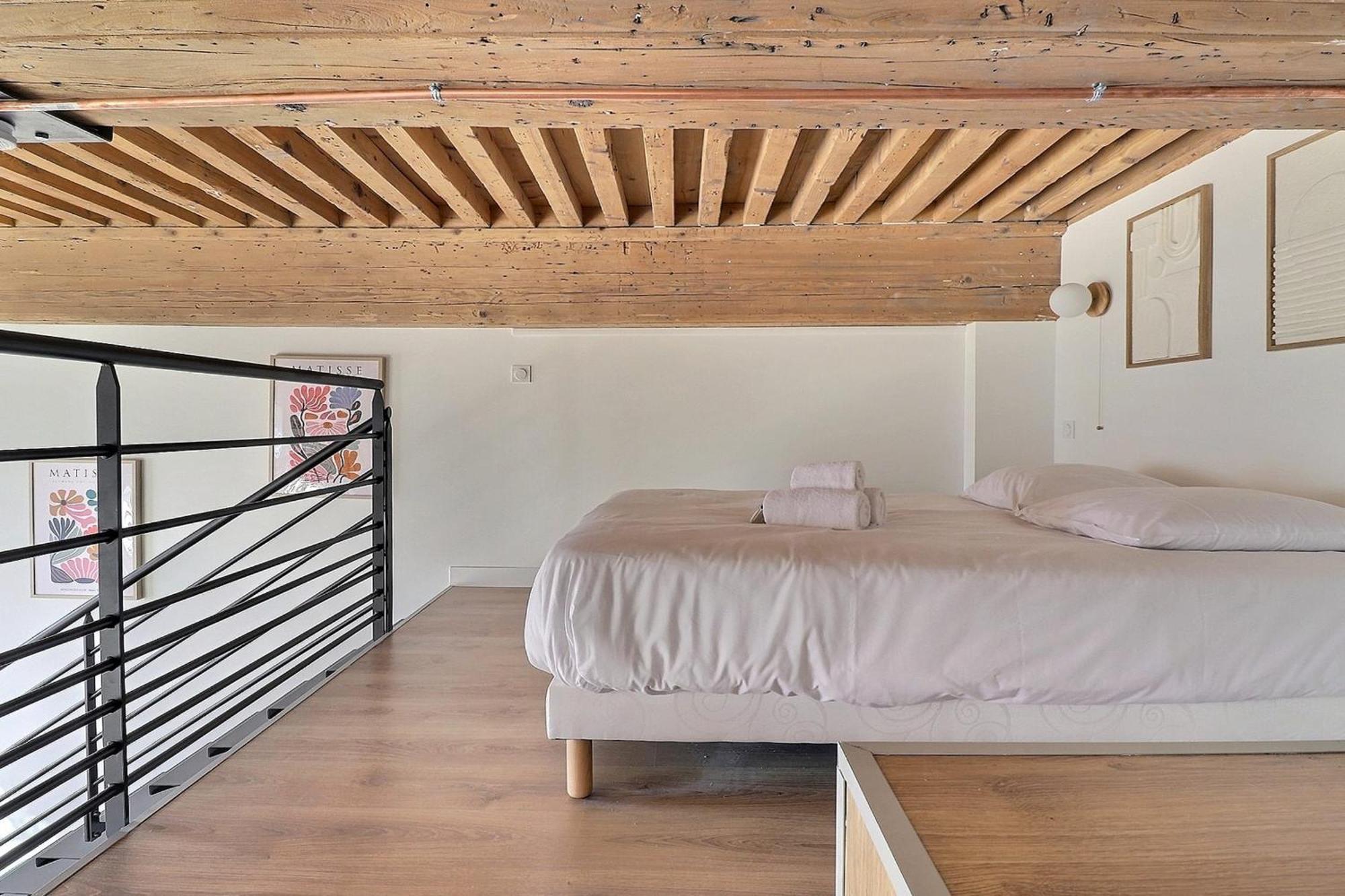 Charming With An Unobstructed View Lyon